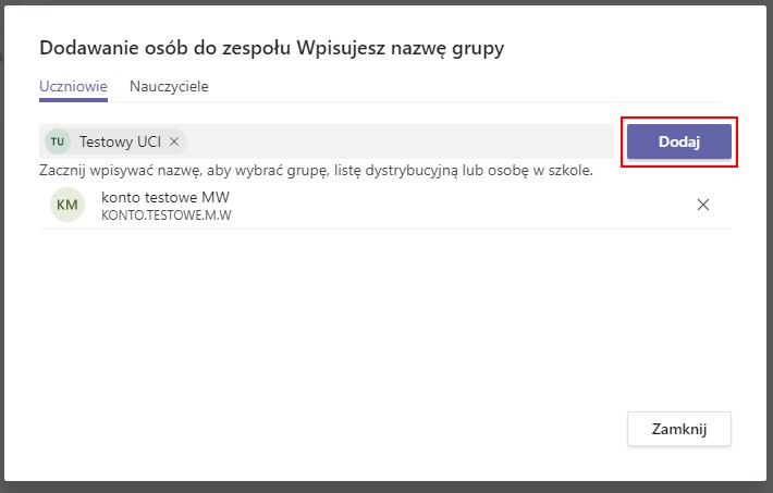 Okno dodawania osób do zespołu z zaznaczonym na czerwono przyciskiem Dodaj